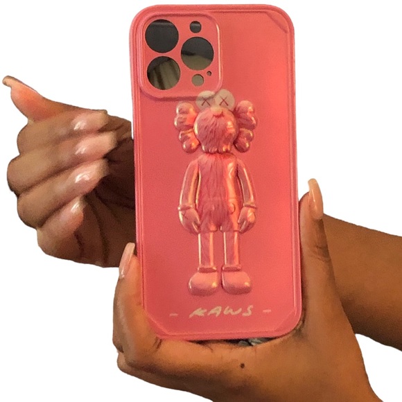 IPHONE Pro Maxs Cellphone Cover - Picture 3 of 7